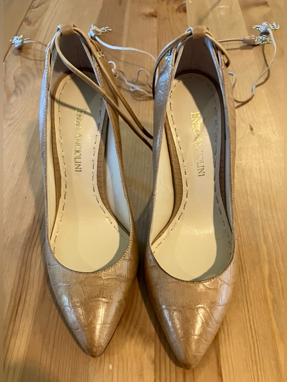 NEW Vintage Rare Sample Enzo Angiolini Crocodile Pointed-Toe Lace-Up Heels SZ 6M